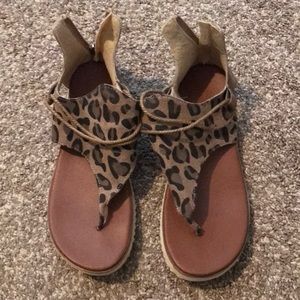 Leopard print sandals size 8 1/2
